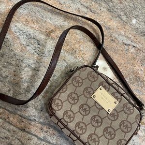 Michael Kors cross body bag! Brown mini bag